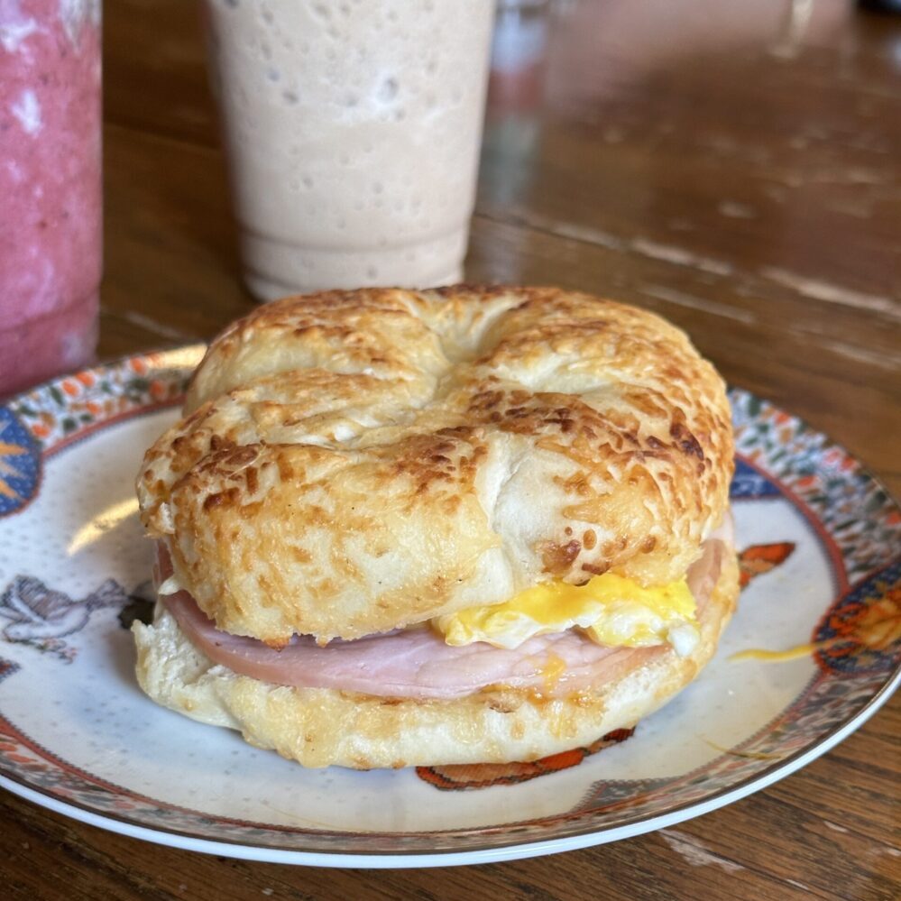 picture of a breakfast bagel